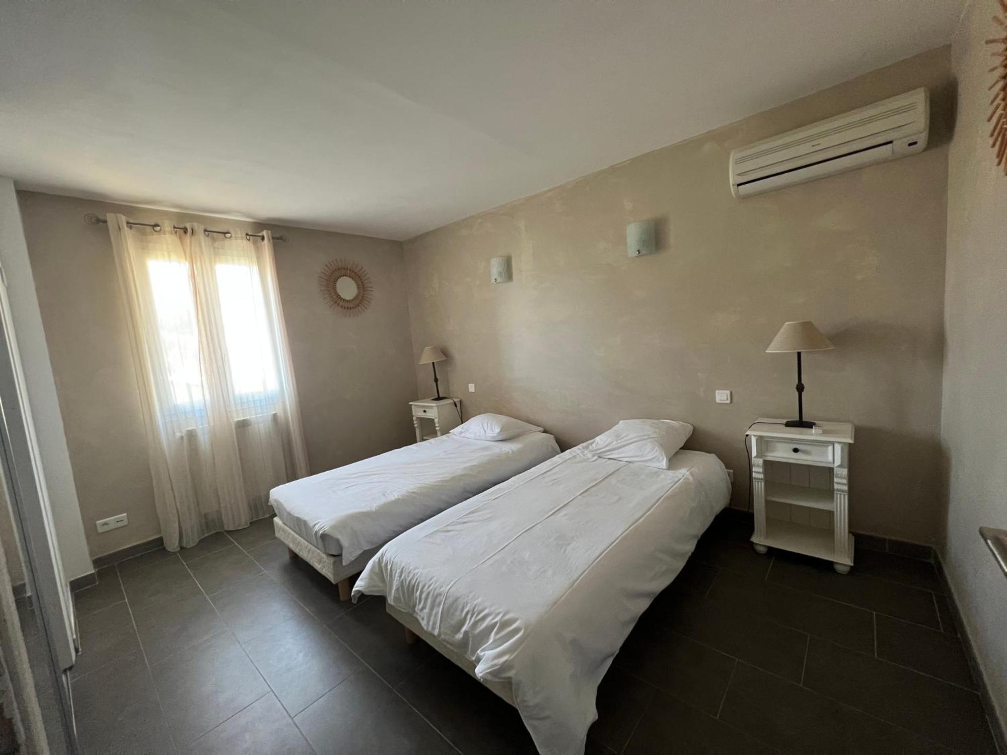 Maison 180 M² Proche De Beaumes De Venise La Roque-Alric Exteriör bild